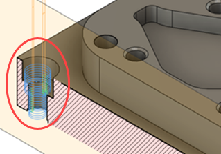 Ein Werkzeugweg für steile und flache Bereiche mit ausgewählter Option Versätze glätten und einer ohne