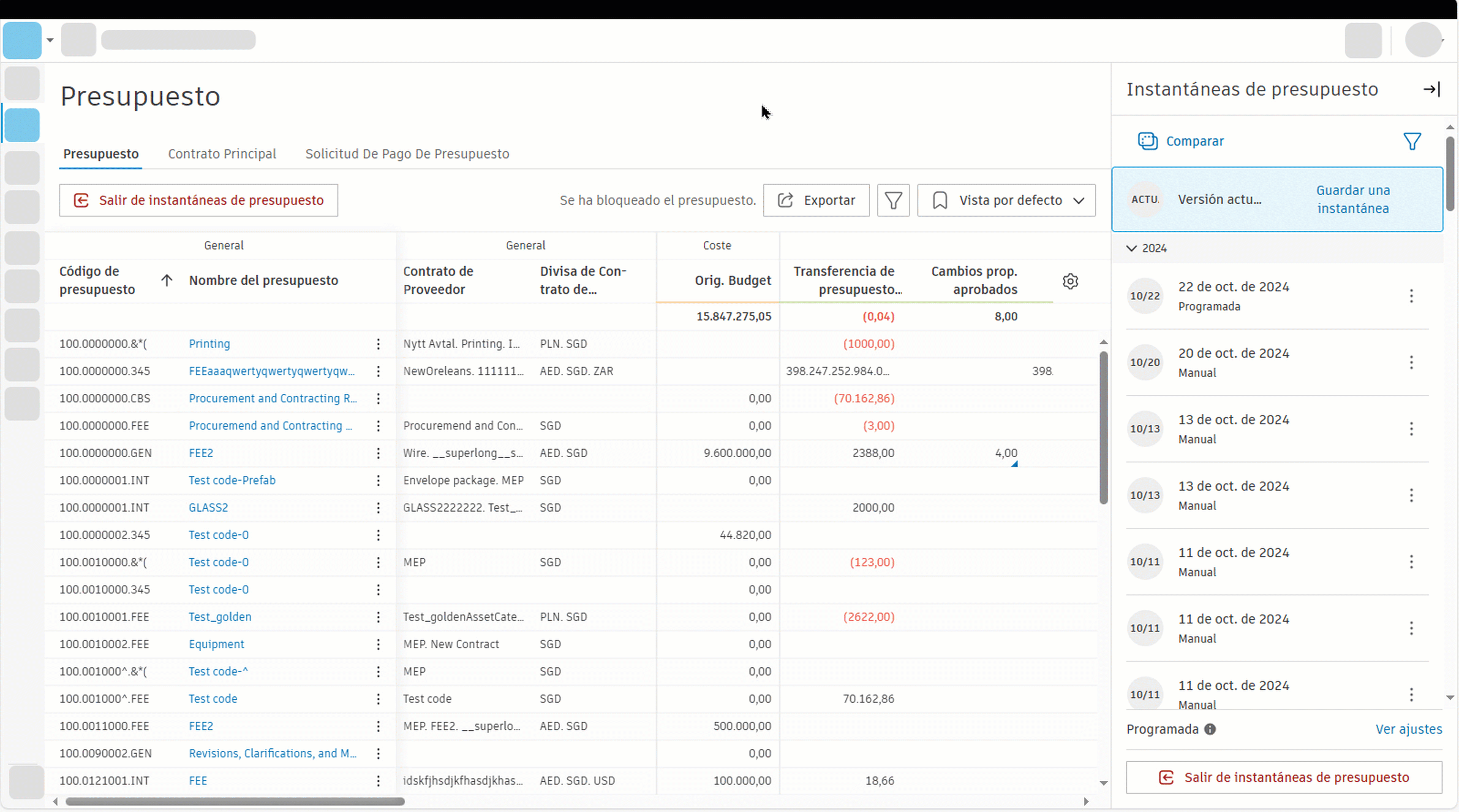Animación que muestra cómo comparar instantáneas de presupuesto haciendo clic en el botón Comparar