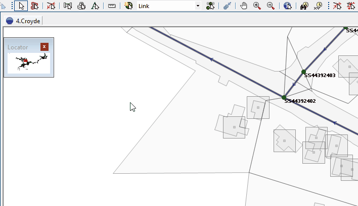 Adding and removing vertices to lines and polygons in InfoAsset Manager ...