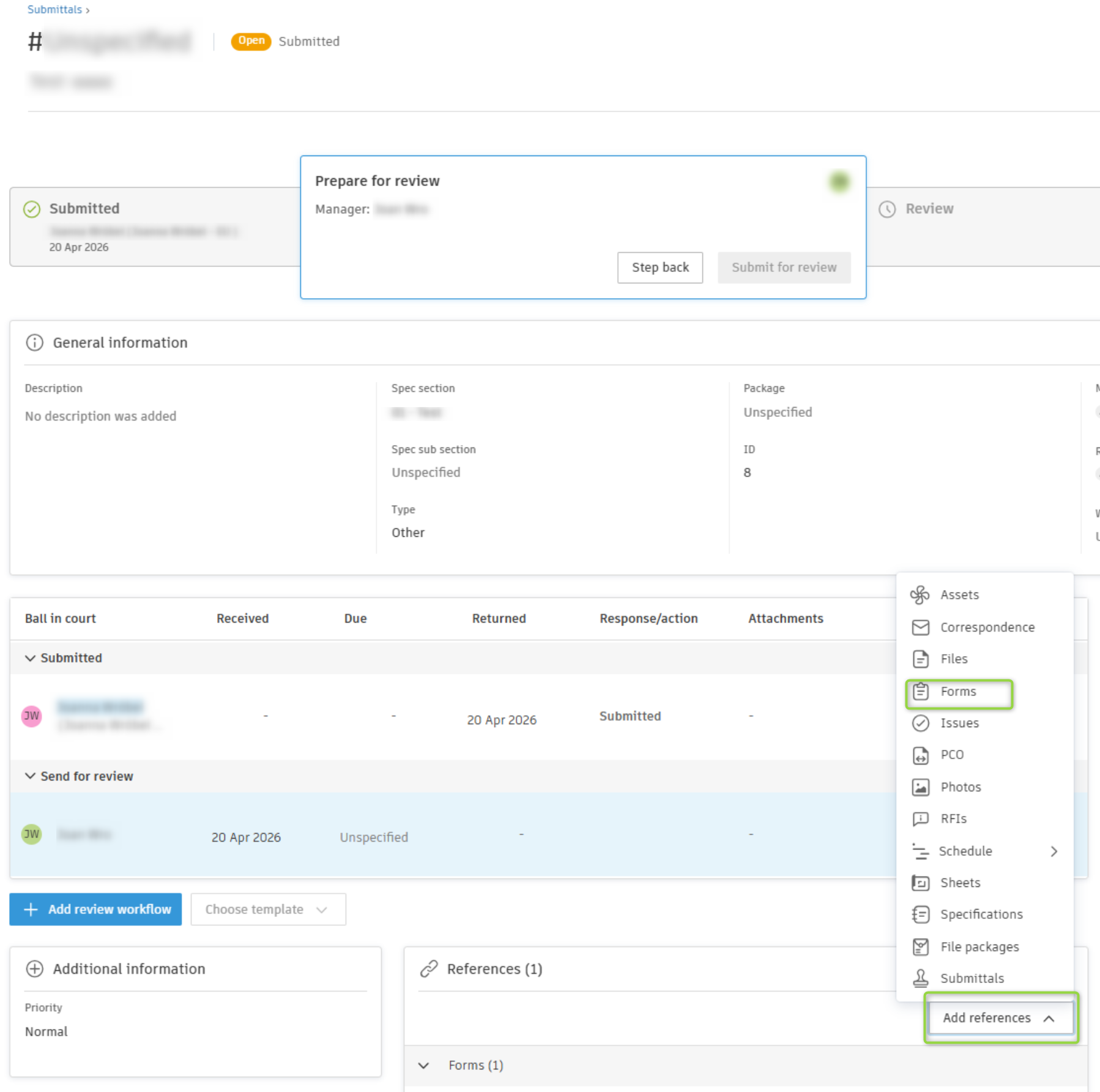 ¿Es posible adjuntar formularios a presentaciones en Autodesk Forma Build?